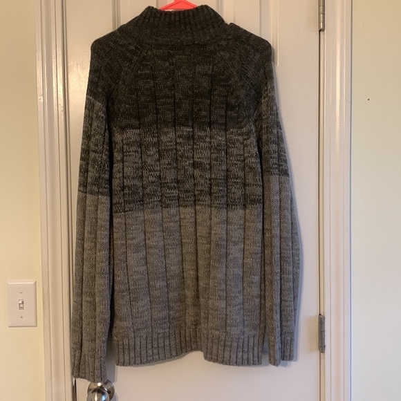 Large mens gray toned sweater - Picture 4 of 4